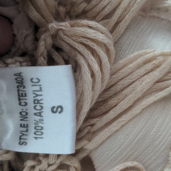 3/$15 Stella Laguna women's hippie boho fringe crochet top beach cover sz small - Picture 9 of 10